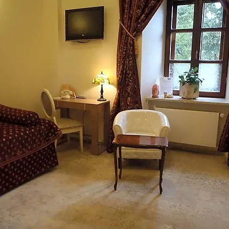 Manor House Adults Only Hotel 4*