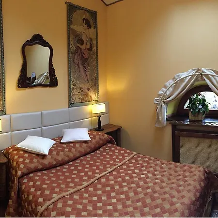 מלון Manor House Adults Only 4*