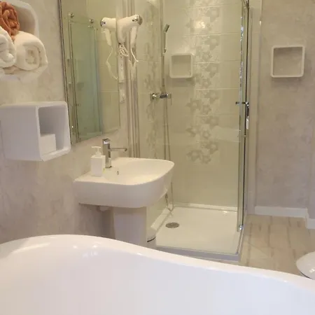 Hotell Manor House Dla Doroslych Chlewiska