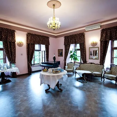 Manor House Luxury Of Silence 4* フレビスカ