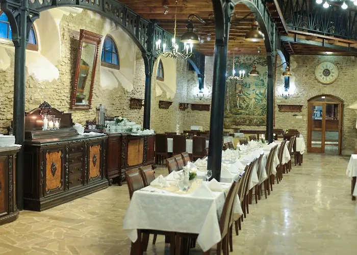 Manor House Luxury Of Silence Hotel Chlewiska